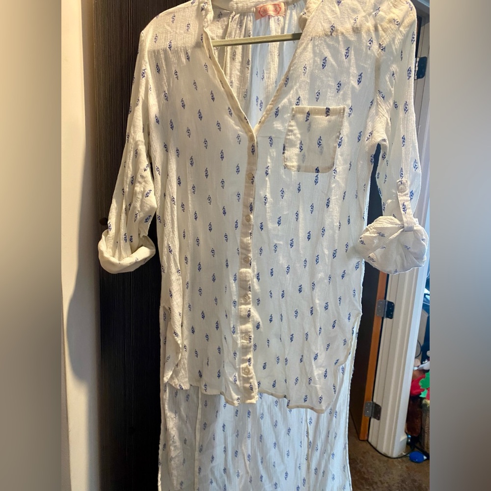 3/4 sleeve cream lightweight top